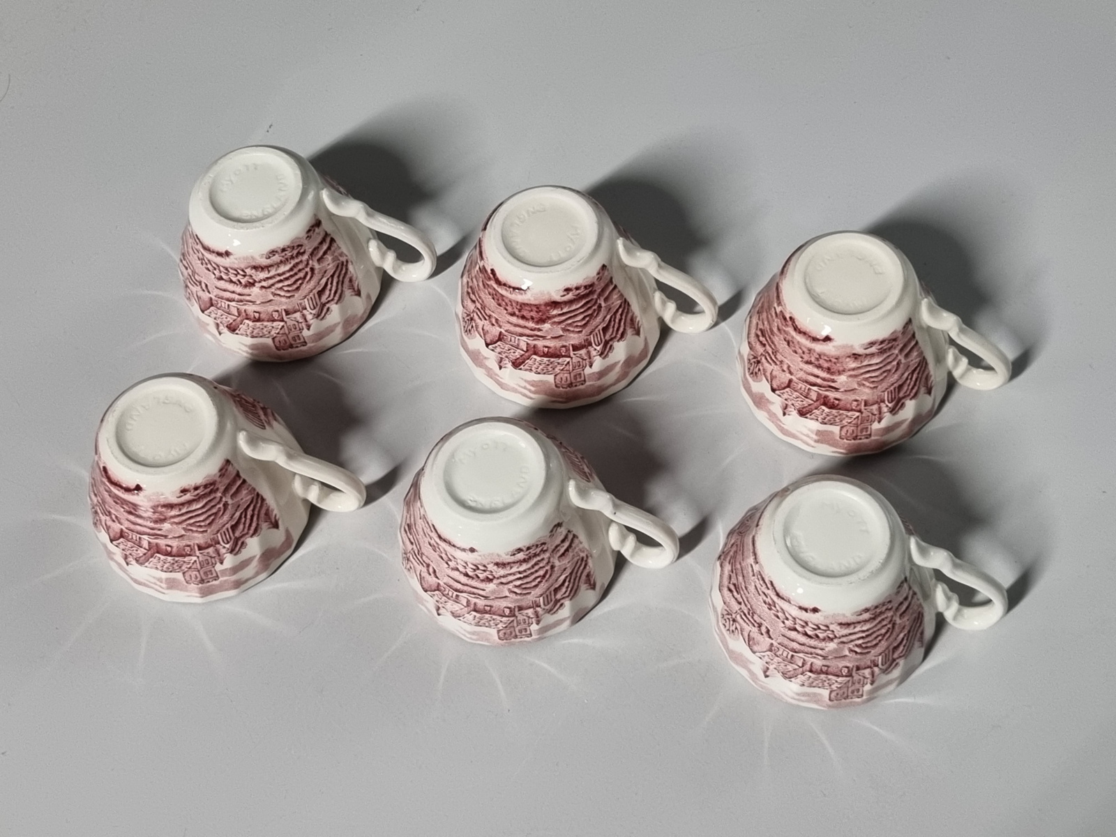 Engels rood Meakin Coaching Days set 6x espresso kop en schotel