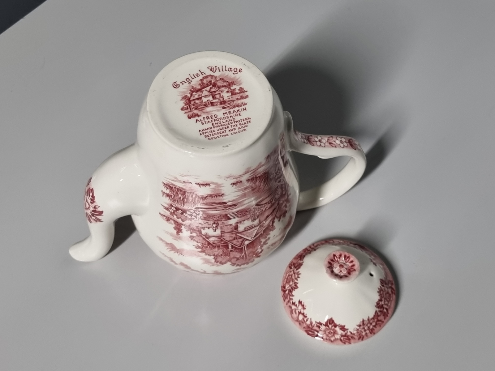 Engels rood Alfred Meakin English Village Koffiepot