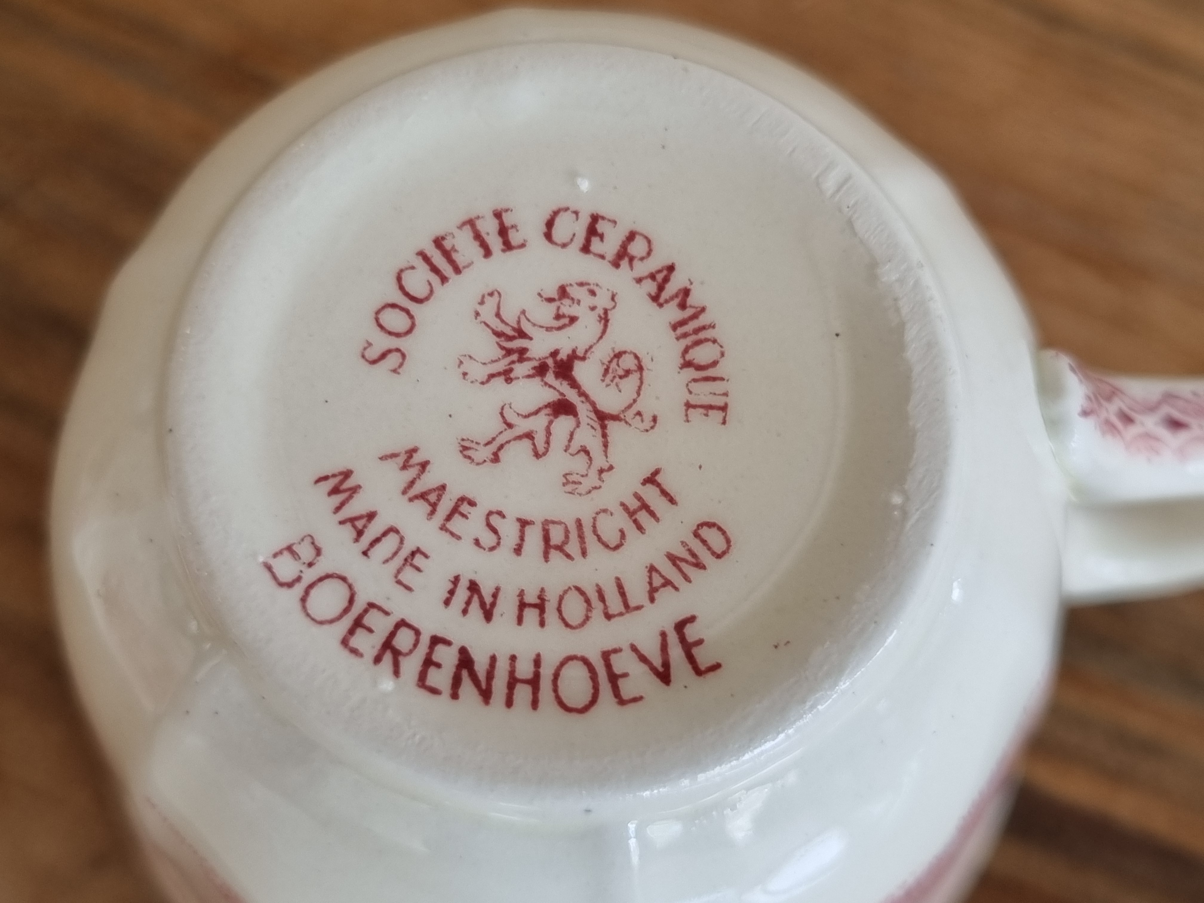 Boerenhoeve Rood Societe Ceramique set 2x espresso kop en schotel