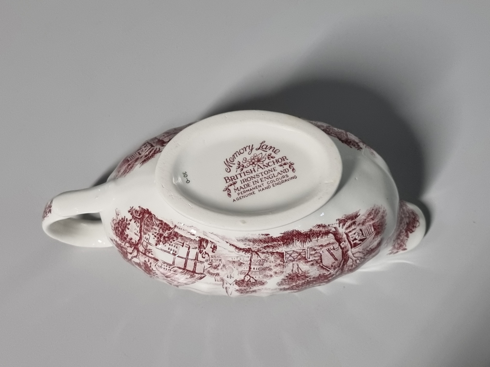 Engels rood British Anchor Memory Lane sauskom met oor