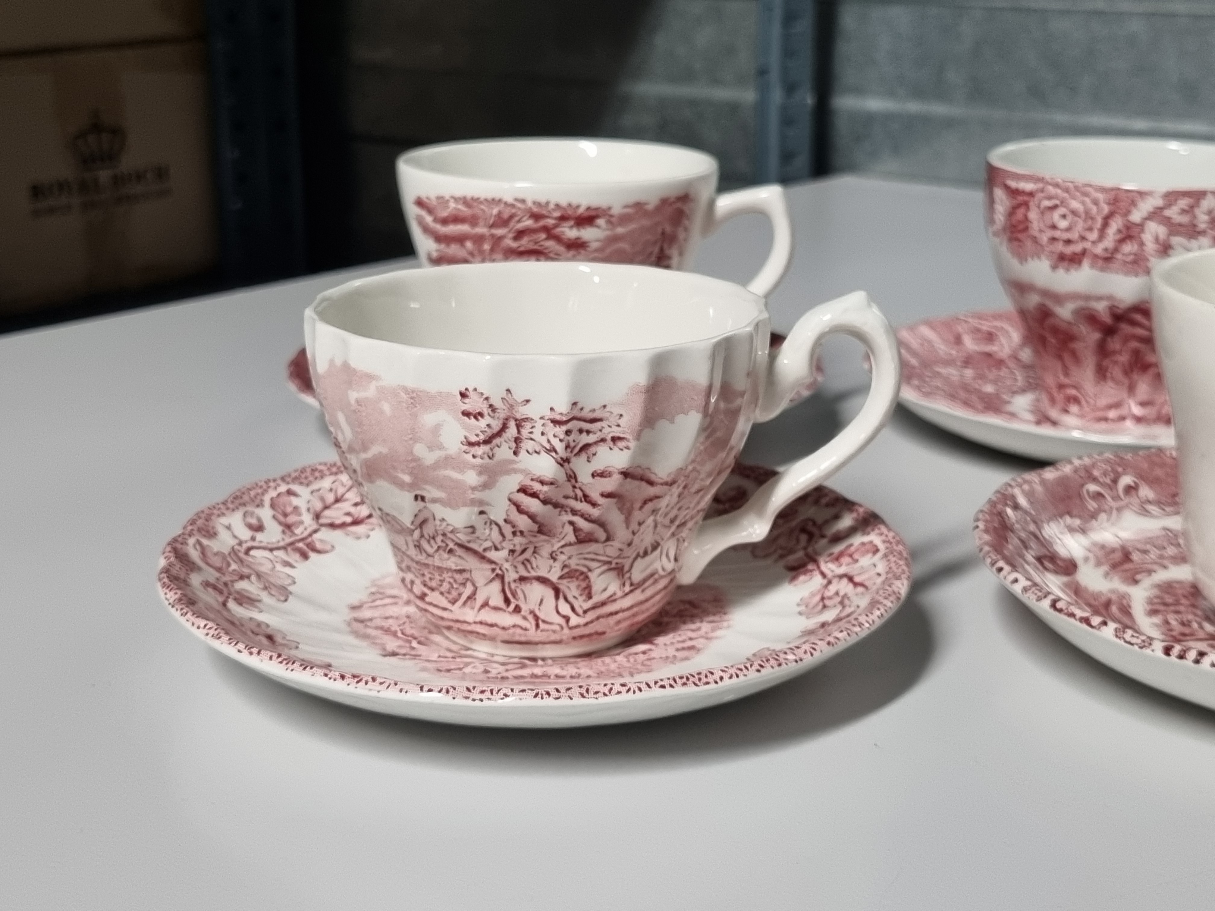 Engels rood Set 6x mix & match kop en schotel (wit binnenin)