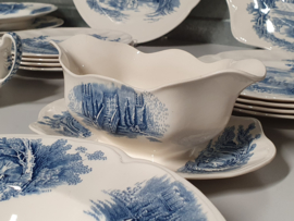 Engels blauw Johnson Bros Haddon Hall Eetservies voor 8 pers.