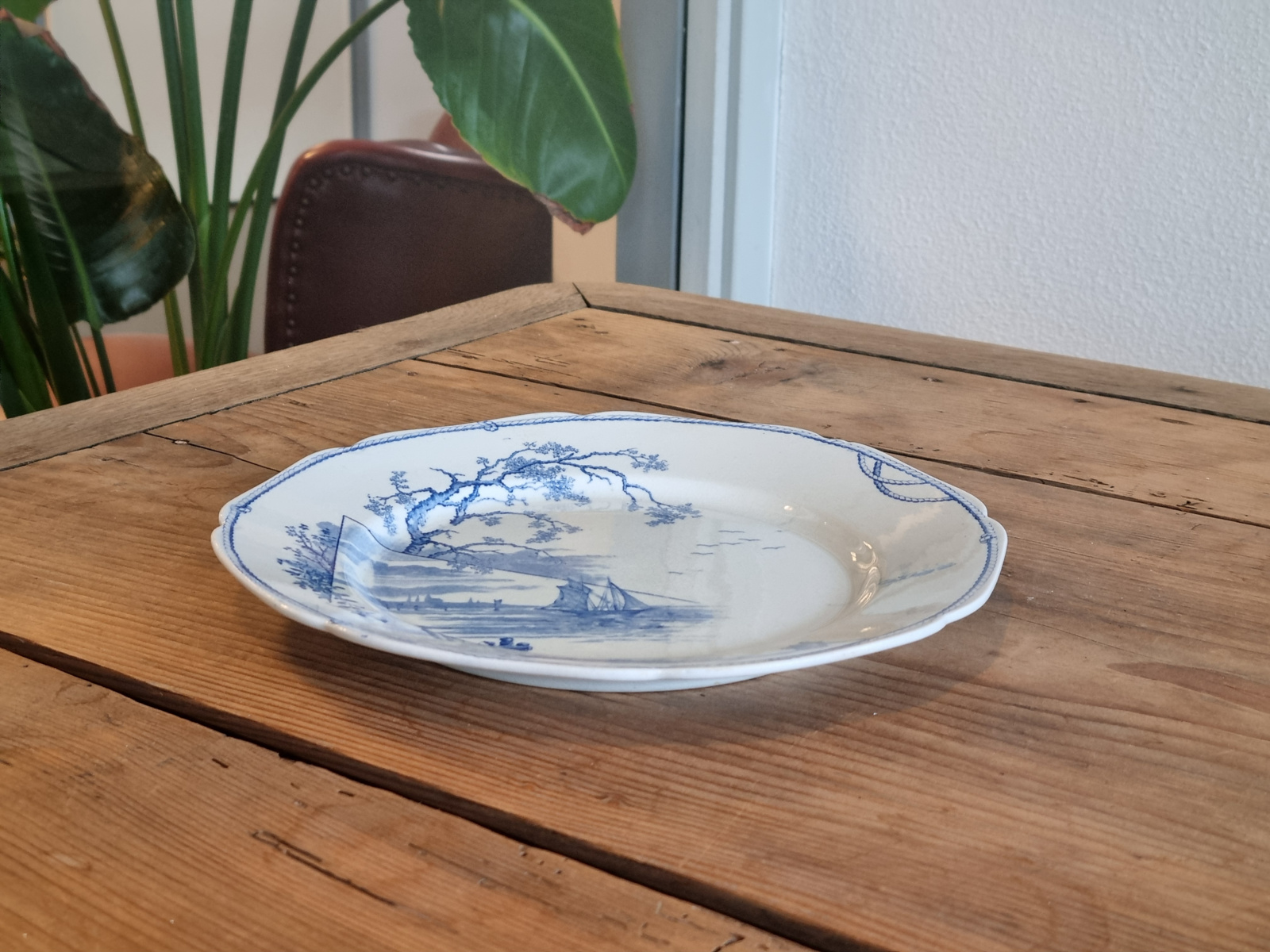 Petrus Regout Marines lichtblauw plat dinerbord 23,5 cm (hoekig model, horizon)