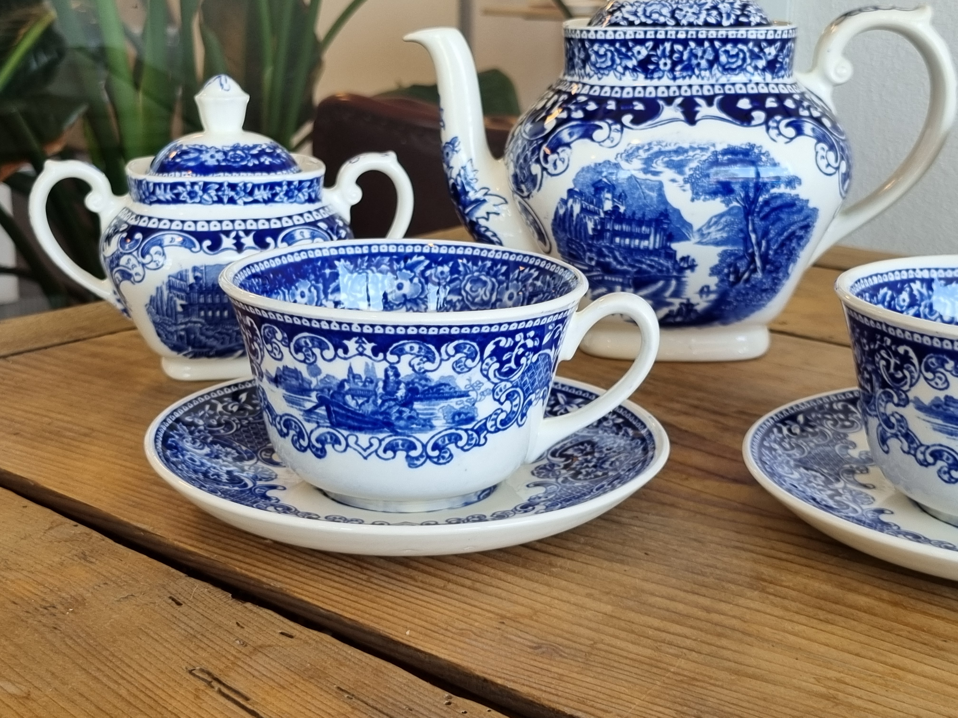 Regout Castillo Old England Cambridge blauw theestel voor 2 personen