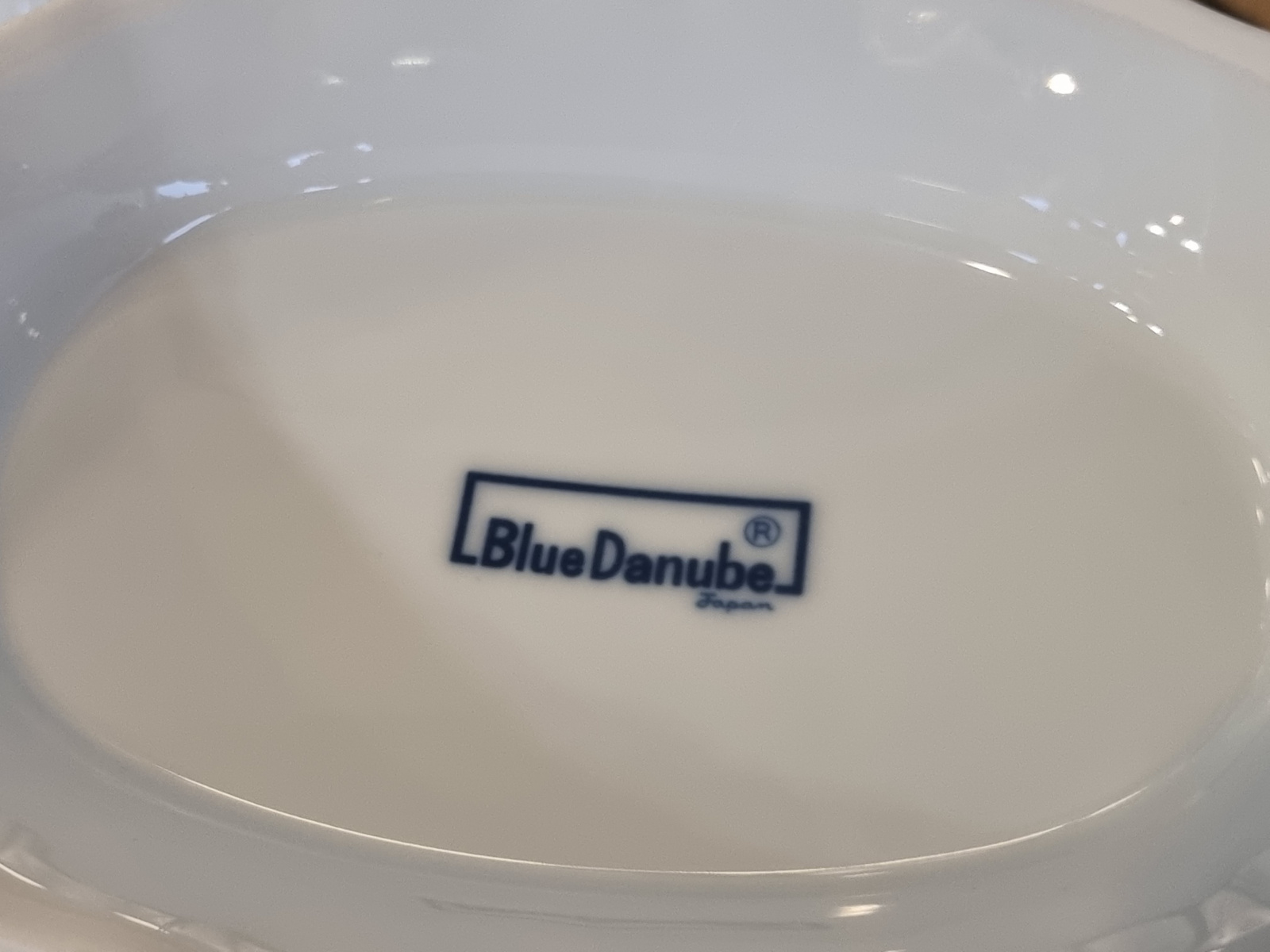 Blue Danube aardewerk Soepterrine met uitsparing voor lepel in deksel