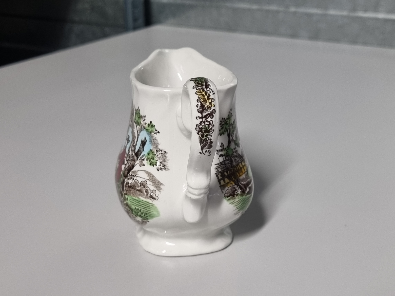 Engels gekleurd Jachtservies Myott The Hunter Schenkkannetje