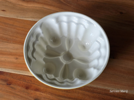 Regout geel puddingvorm 19 cm