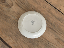 Verkocht = Wedgwood Edme Serveerbordje met opstaande rand 15,5 cm