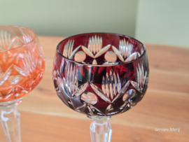 Boheems Kristal Glas set van 2x op hoge voet 19,5 cm kleur: rood en oranje