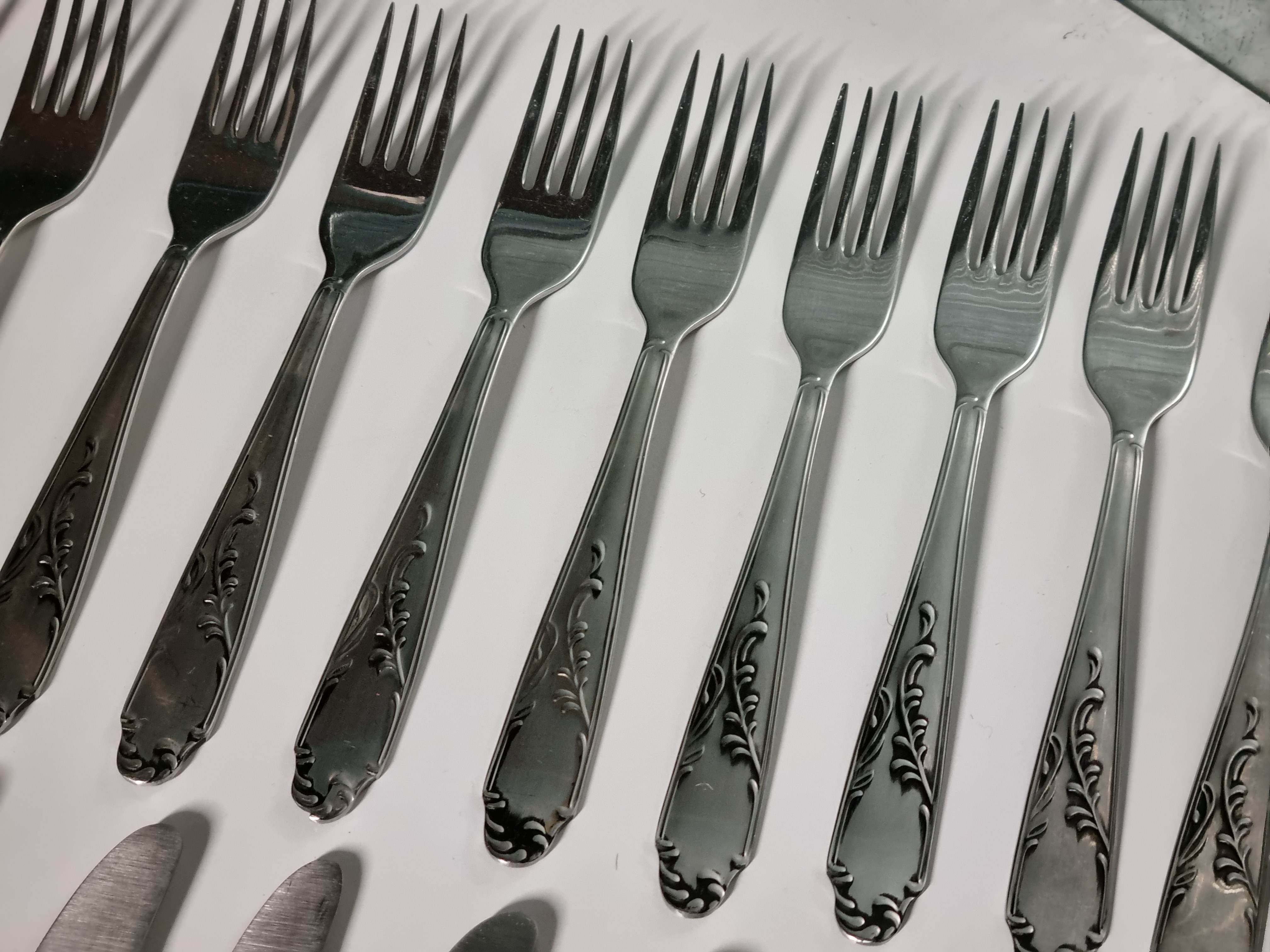 Verkocht = Bestekset Gallo Inox 12 personen 36 delen
