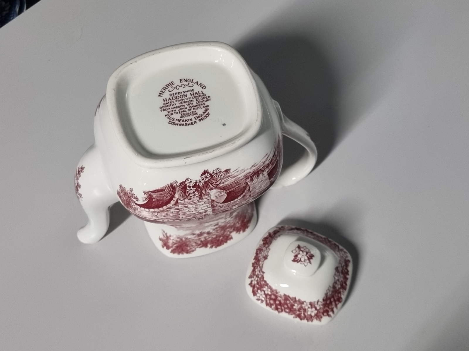 Engels rood Meakin Merrie England koffiepot theepot 18 cm