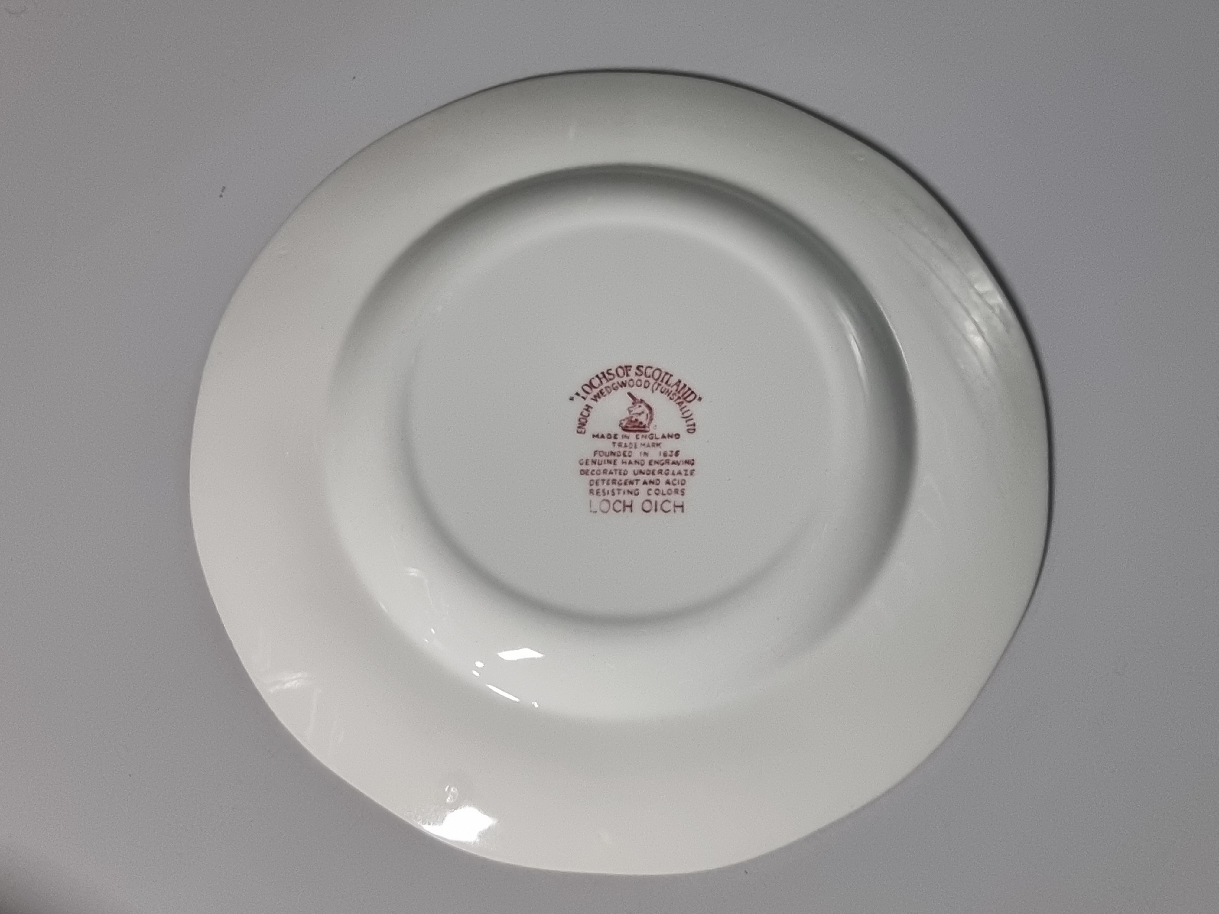 Engels rood Enoch Wedgwood Lochs of Scotland plat dinerbord 25 cm