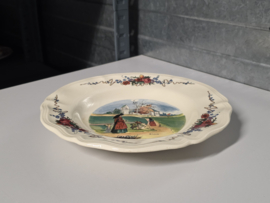 Frans Sarreguemines Obernai diep bord 23 cm (kerk)