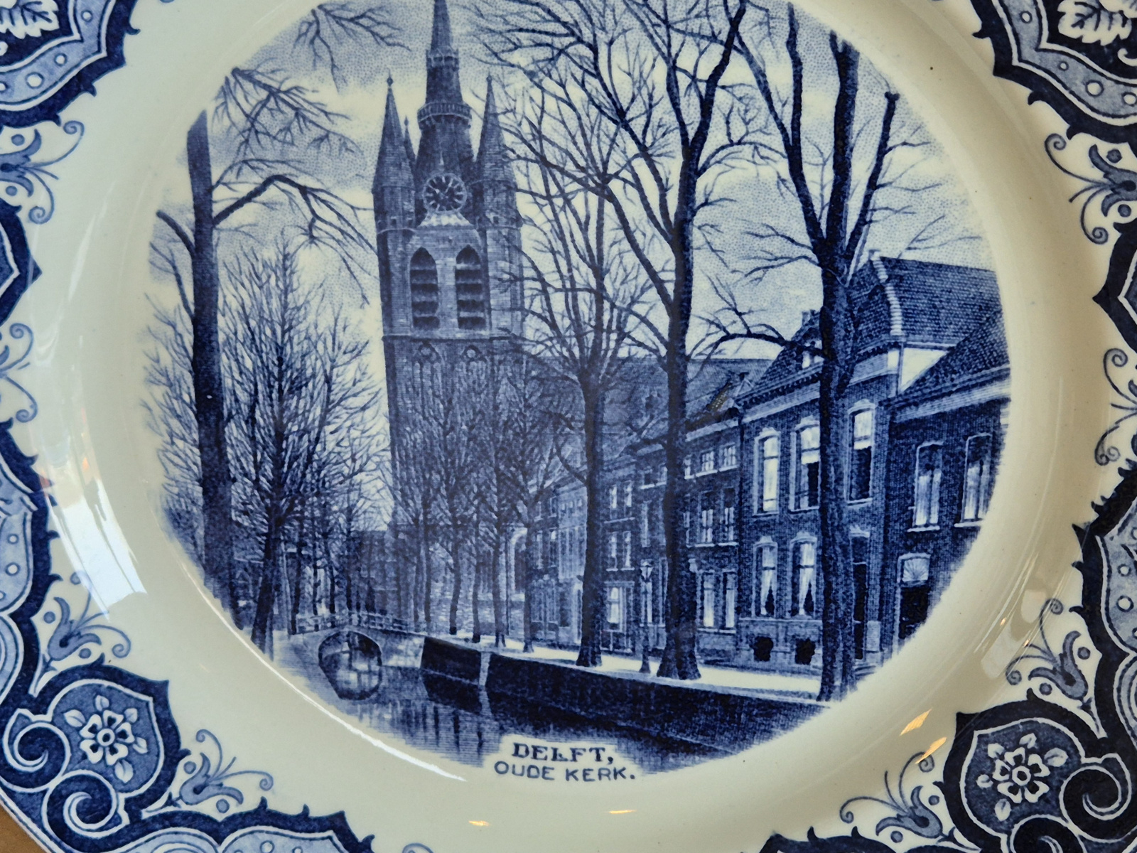 Wandbord Societe Ceramique Mooi Nederland Delft Oude Kerk blauw 23 cm