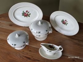 Wedgwood Moss Rose set schalen 5 delig