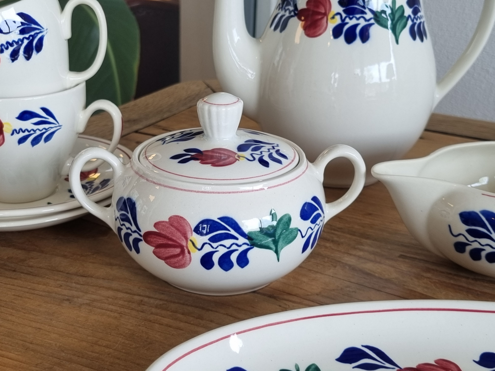 Boerenbont Boch Koffieservies model Zeeland 8 personen (zwarte stempel)