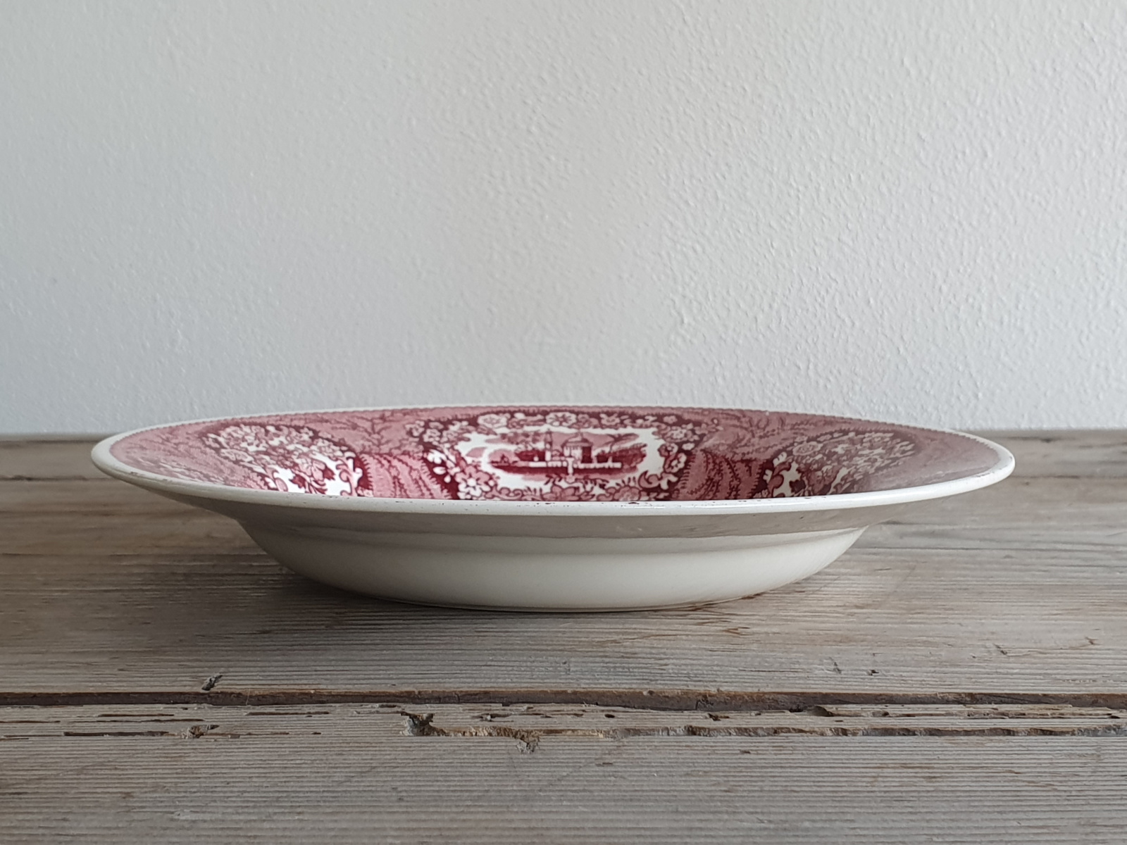 Petrus Regout decor Oriental rood diep pasta curry bord 23 cm