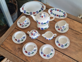 Boerenbont Boch Theeservies model Zeeland 8 personen (zwarte stempel)