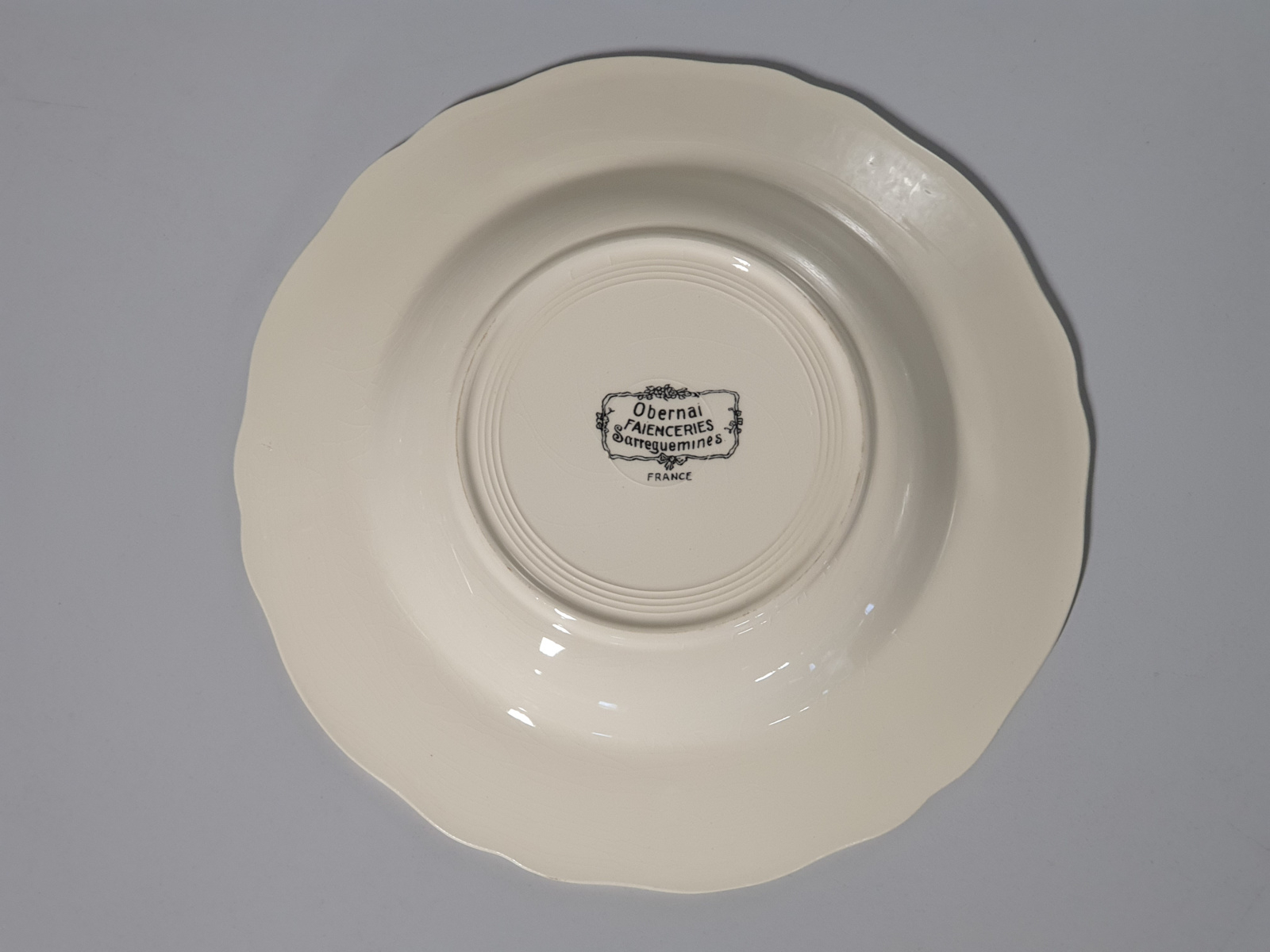Frans Sarreguemines Obernai diep bord Ø 23 cm (4-ringen onderkant)