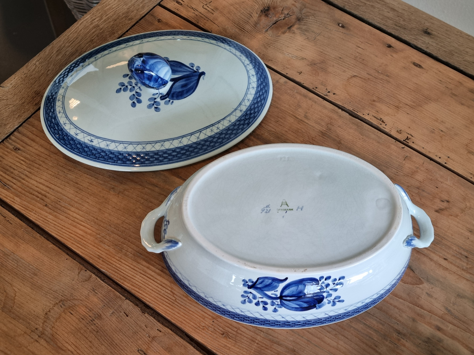 Royal Copenhagen Tranquebar Trankebar Dekschaal Terrine (met craquelee)