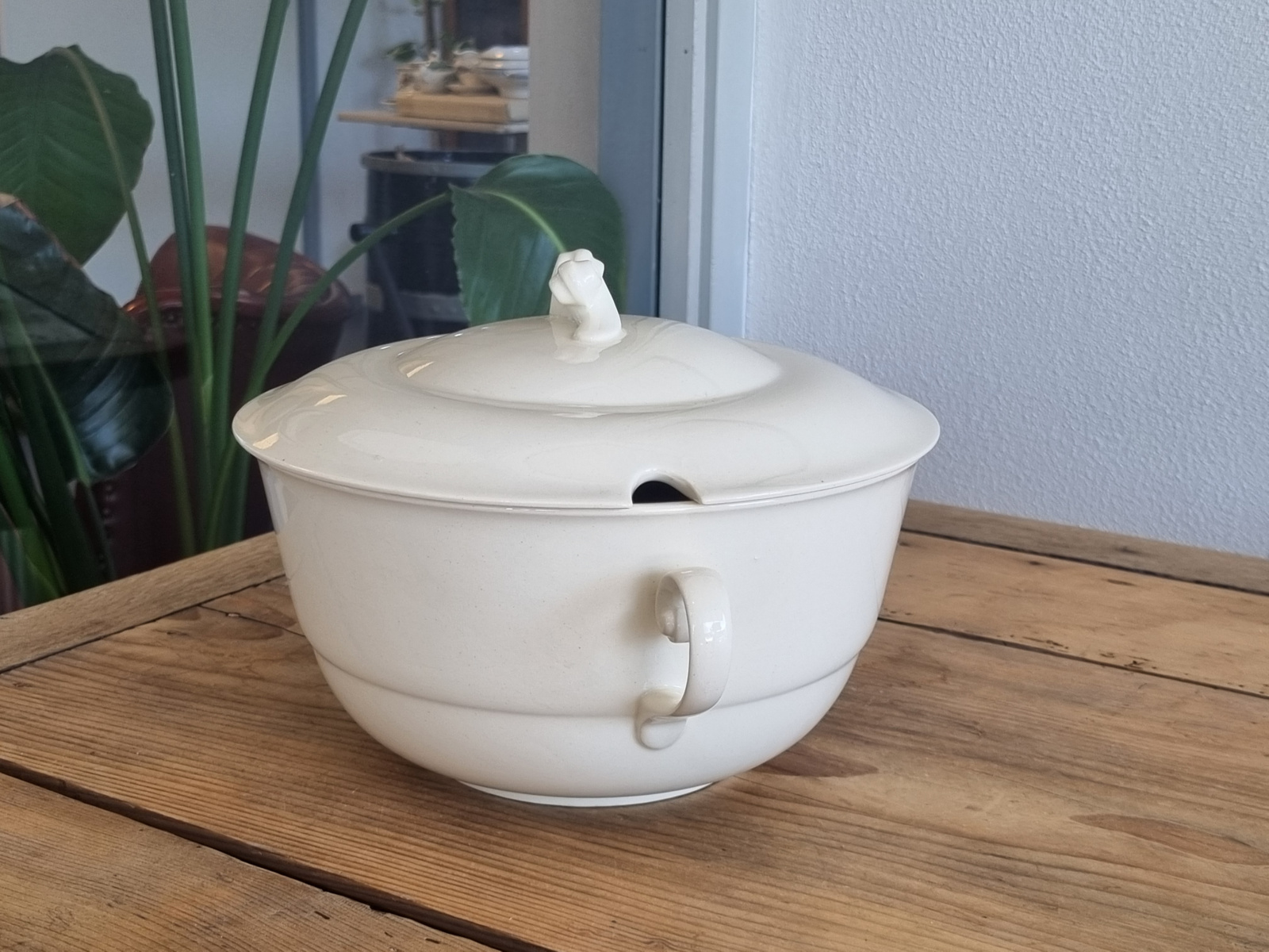 Regout creme Boudewijn Soepterrine 2,5 liter