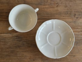 Wedgwood  Queen's Shape Queen's Plain Soepkom met schotel
