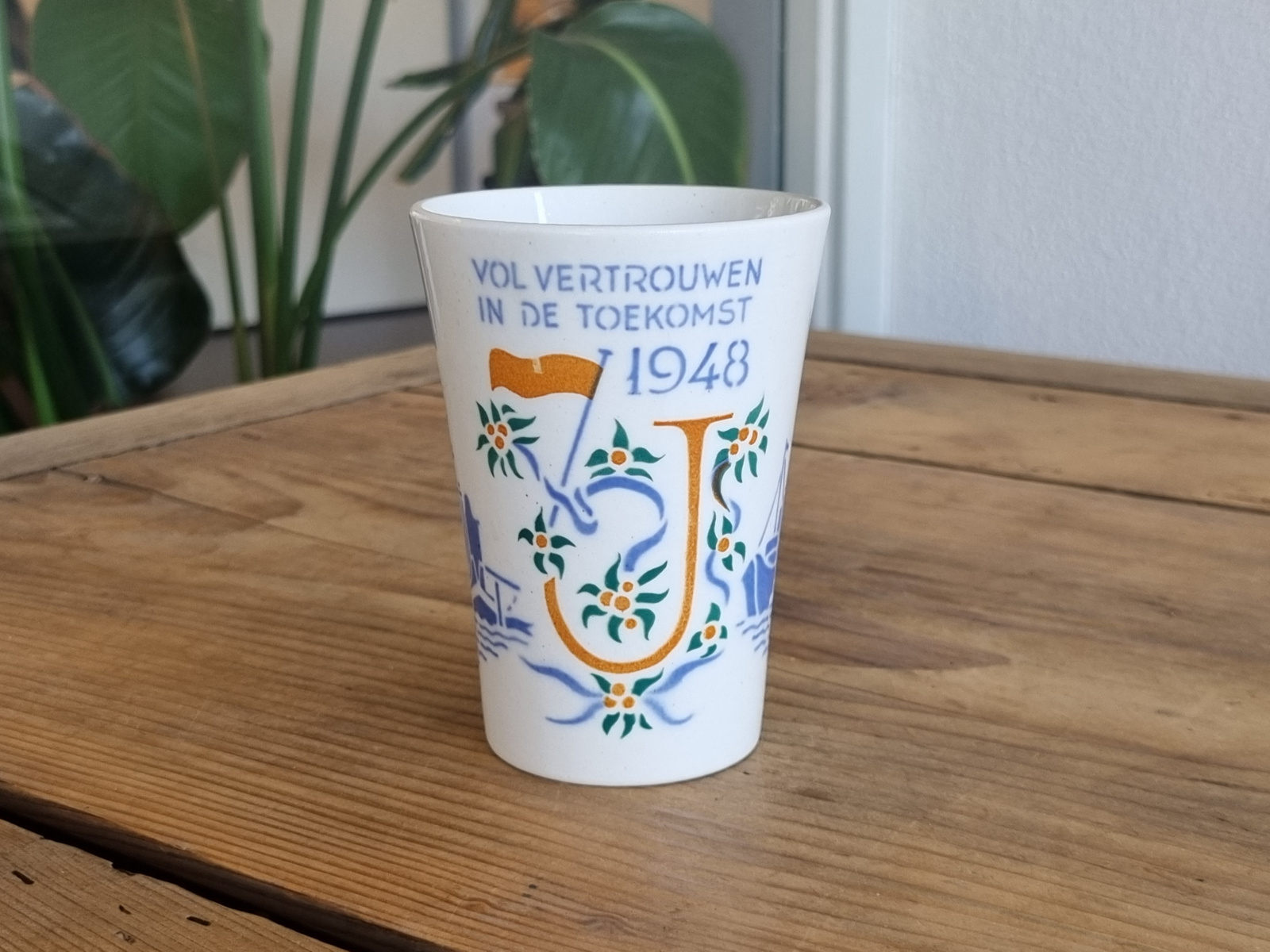 Societe Ceramique Beker Mok Kroning Juliana, afscheid Wilhelmina