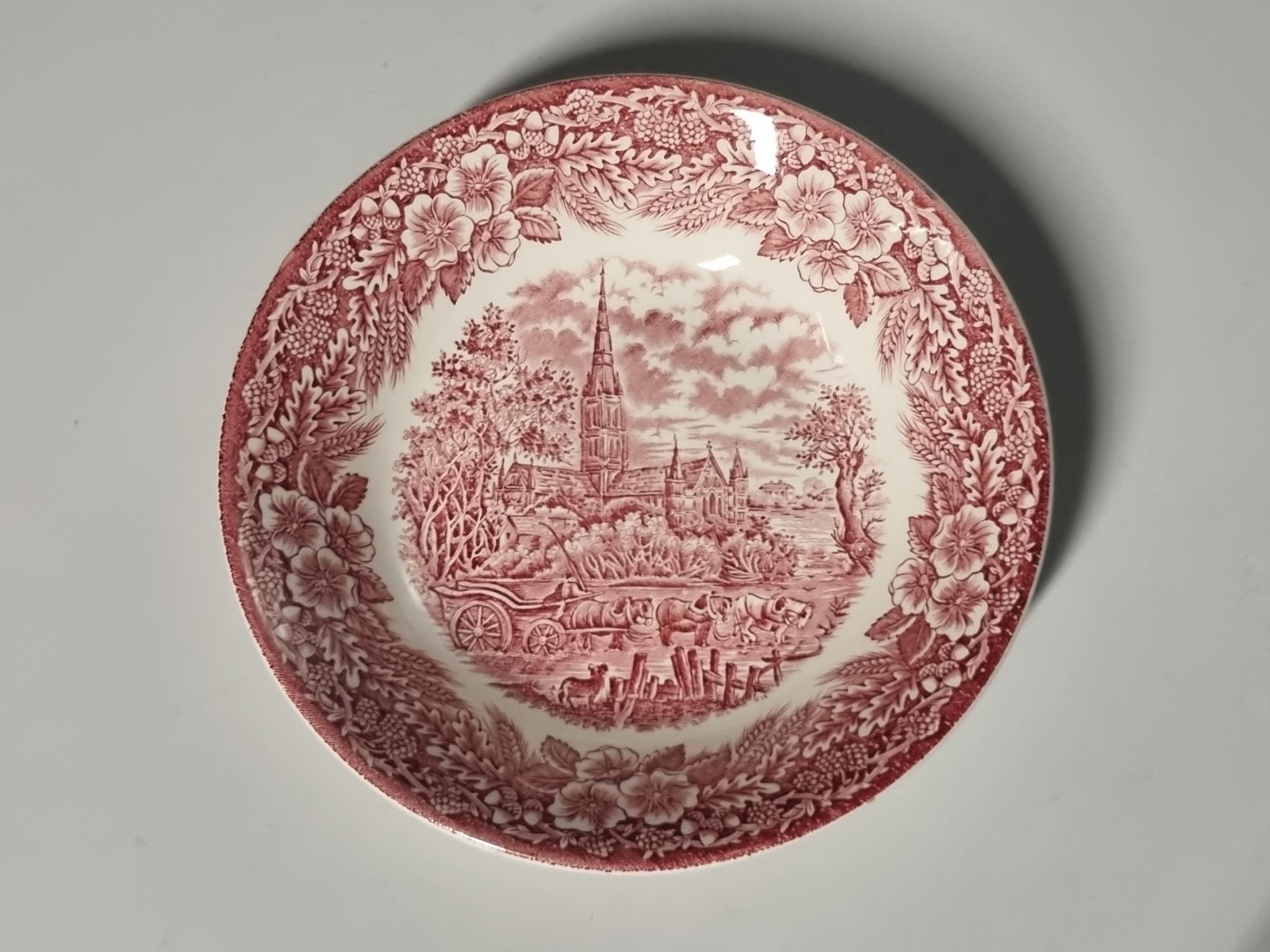 Engels rood Broadhurst The Constable Series schaal of bord 20 cm