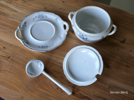 Meibloem Petrus Regout soepterrine met onderbord en lepel (hoekig model)