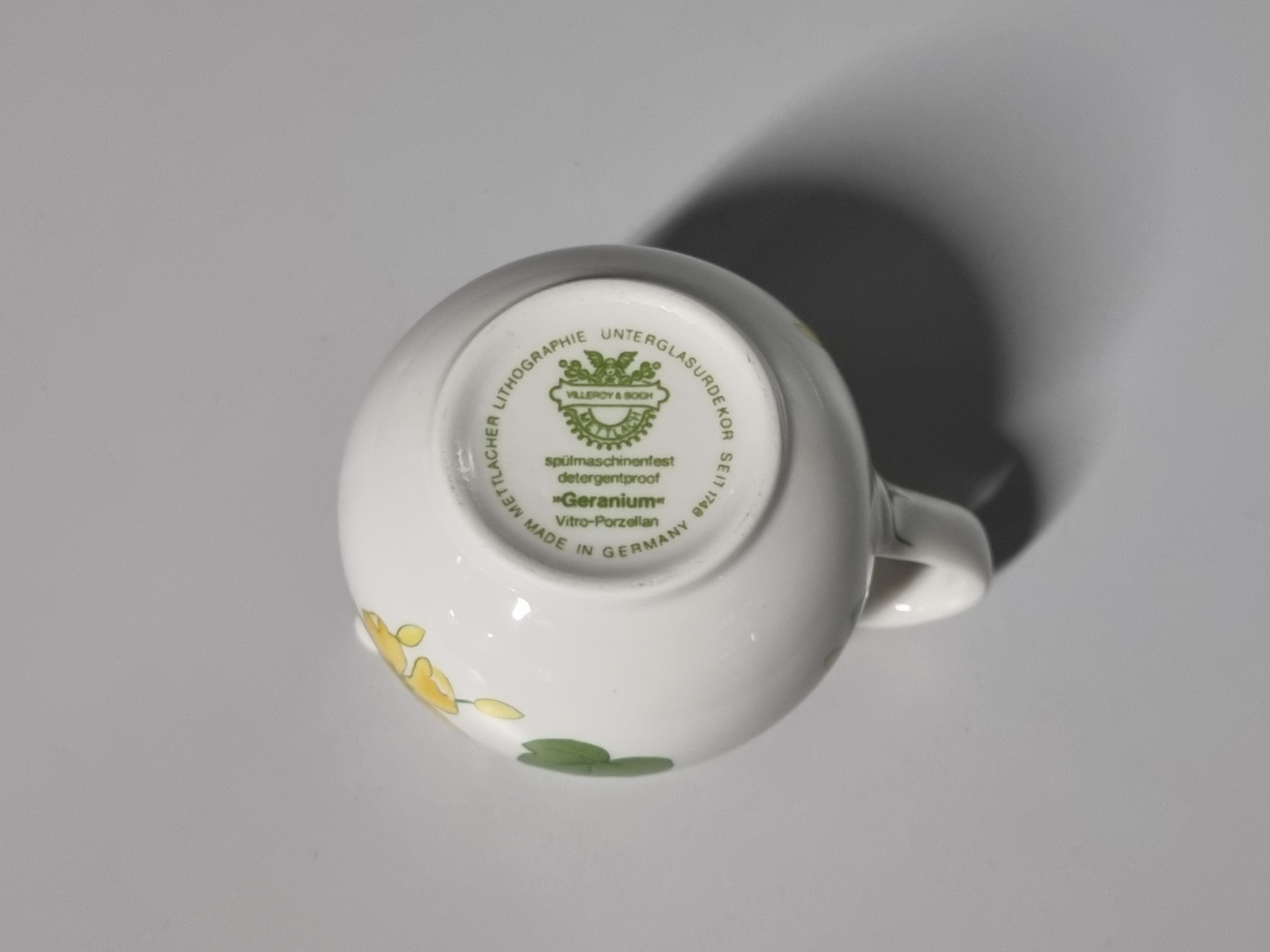 Villeroy en Boch Geranium roomkannetje schenkkannetje