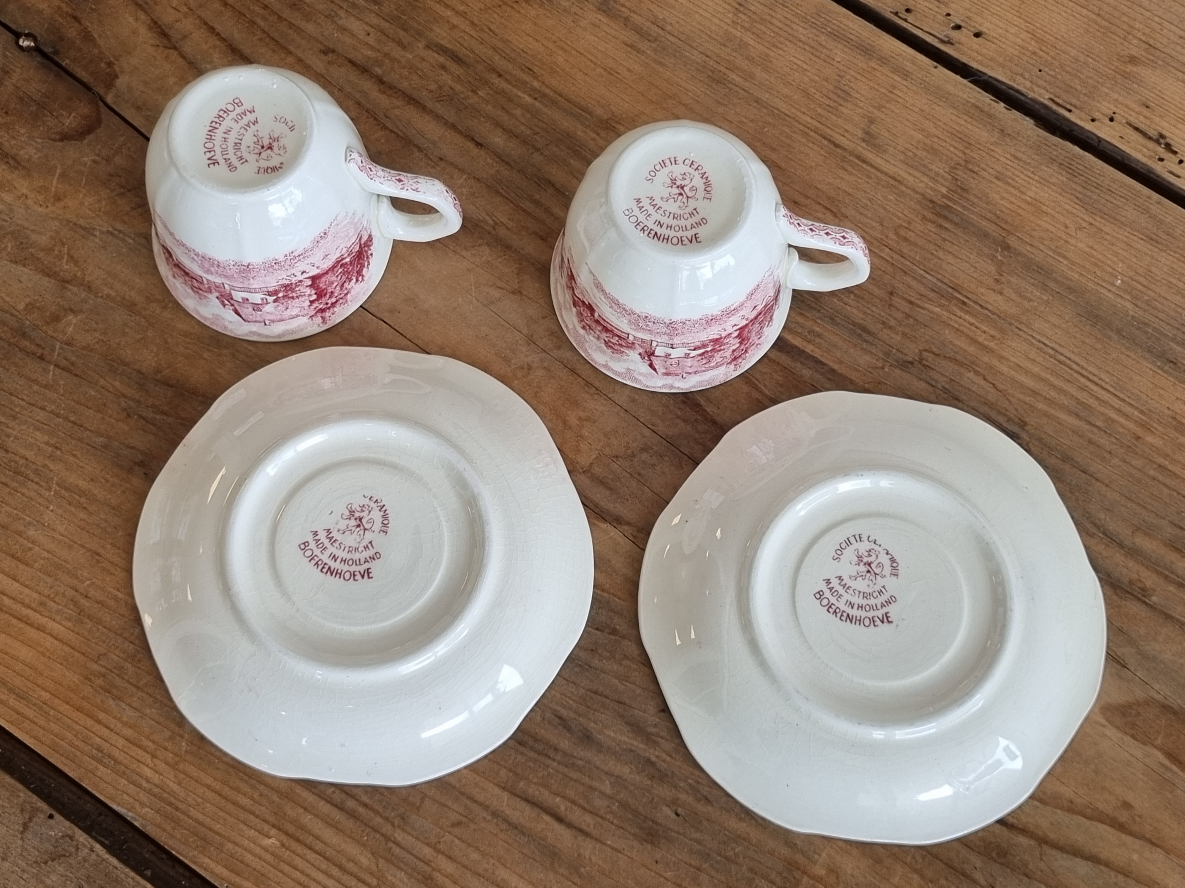 Boerenhoeve Rood Societe Ceramique set 2x espresso kop en schotel