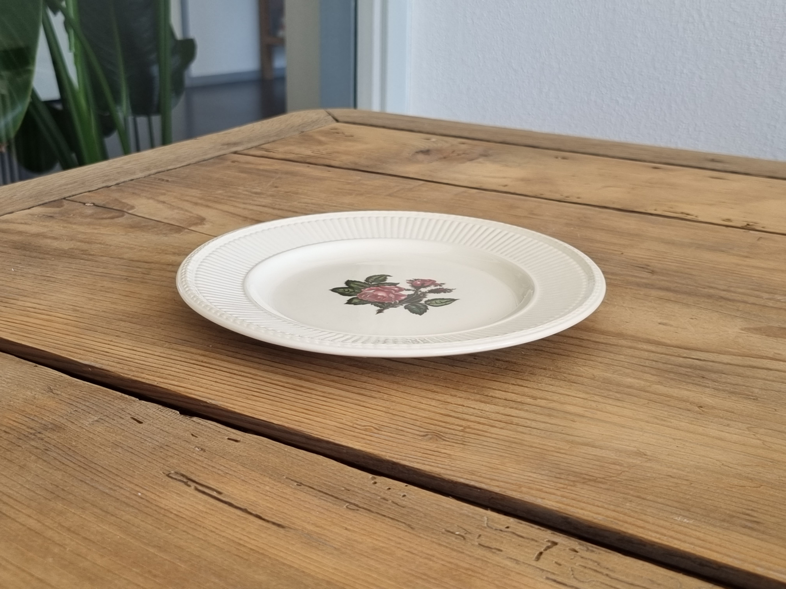 Wedgwood Moss Rose fruitbordje serveerbordje 18 cm