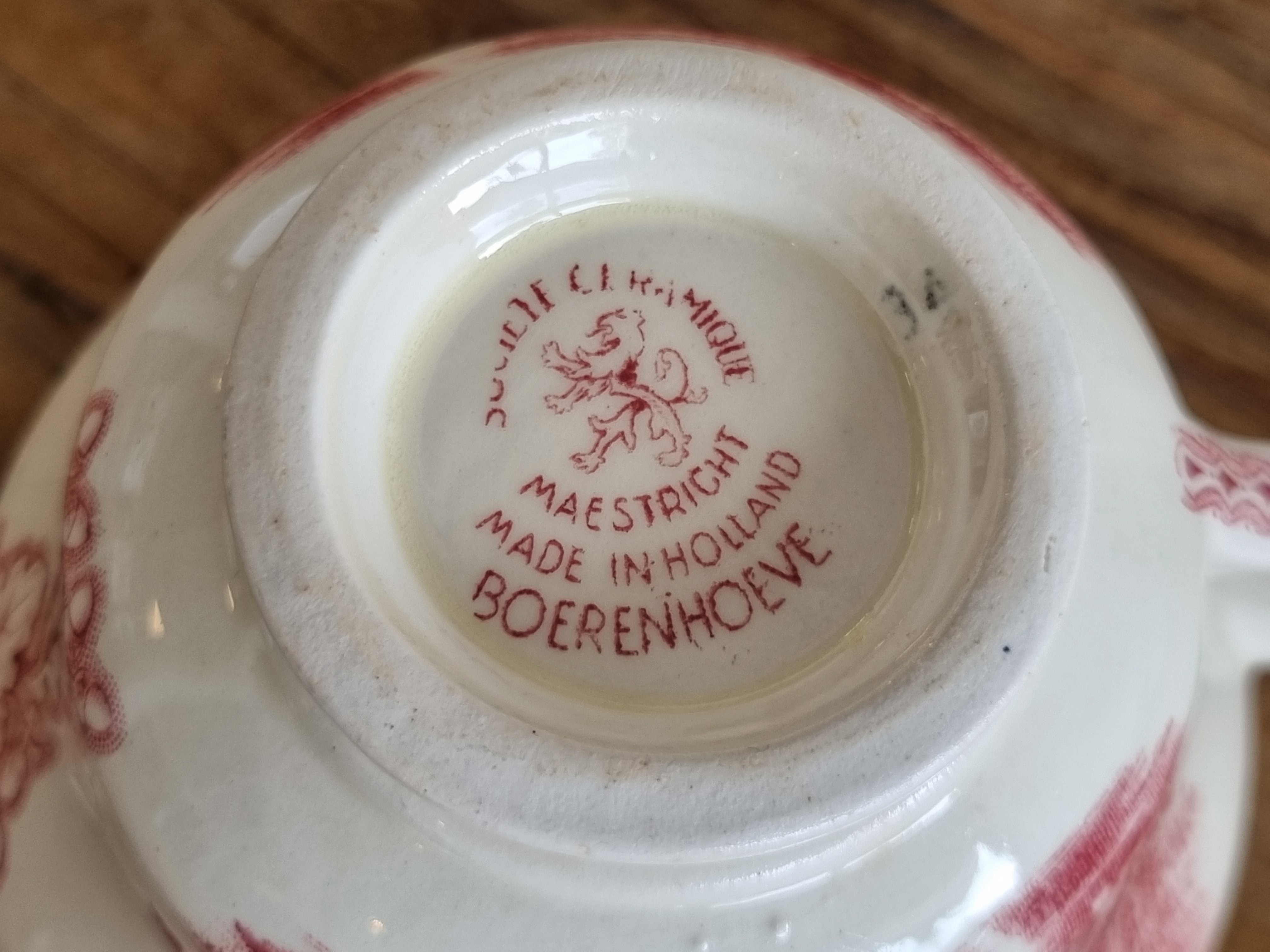 Boerenhoeve rood Societe Ceramique kannetje