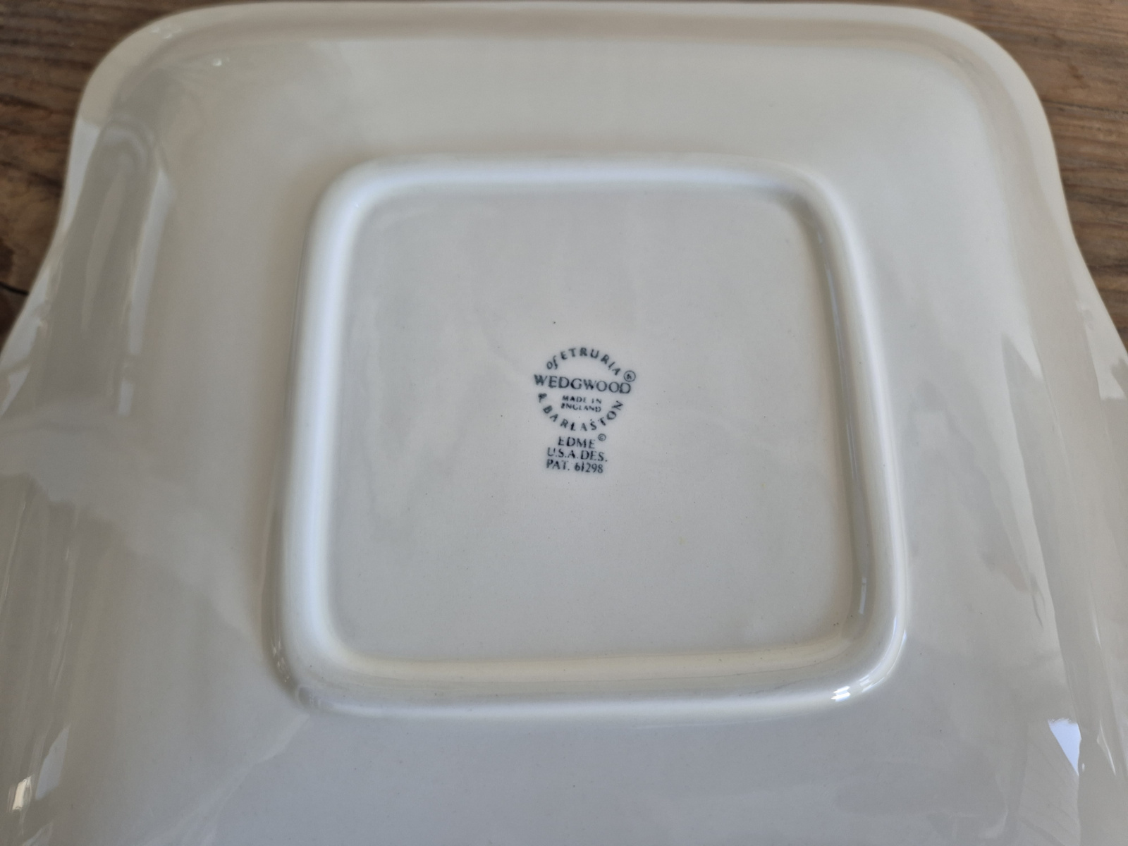 Wedgwood Edme vierkante schaal 23 cm