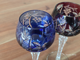 Boheems Kristal Glas set (2) van 2x op hoge voet 19,5 cm kleur: blauw en paars