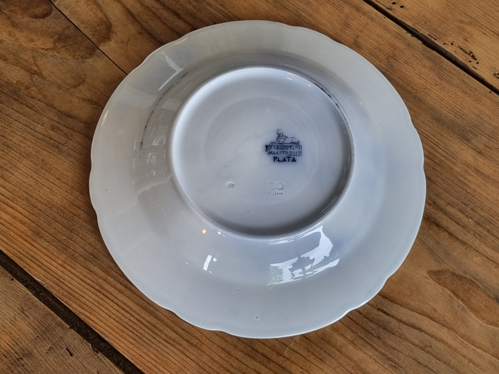 Petrus Regout decor Plata donkerblauw diep bord 23,5 cm (vogel op paddestoel)