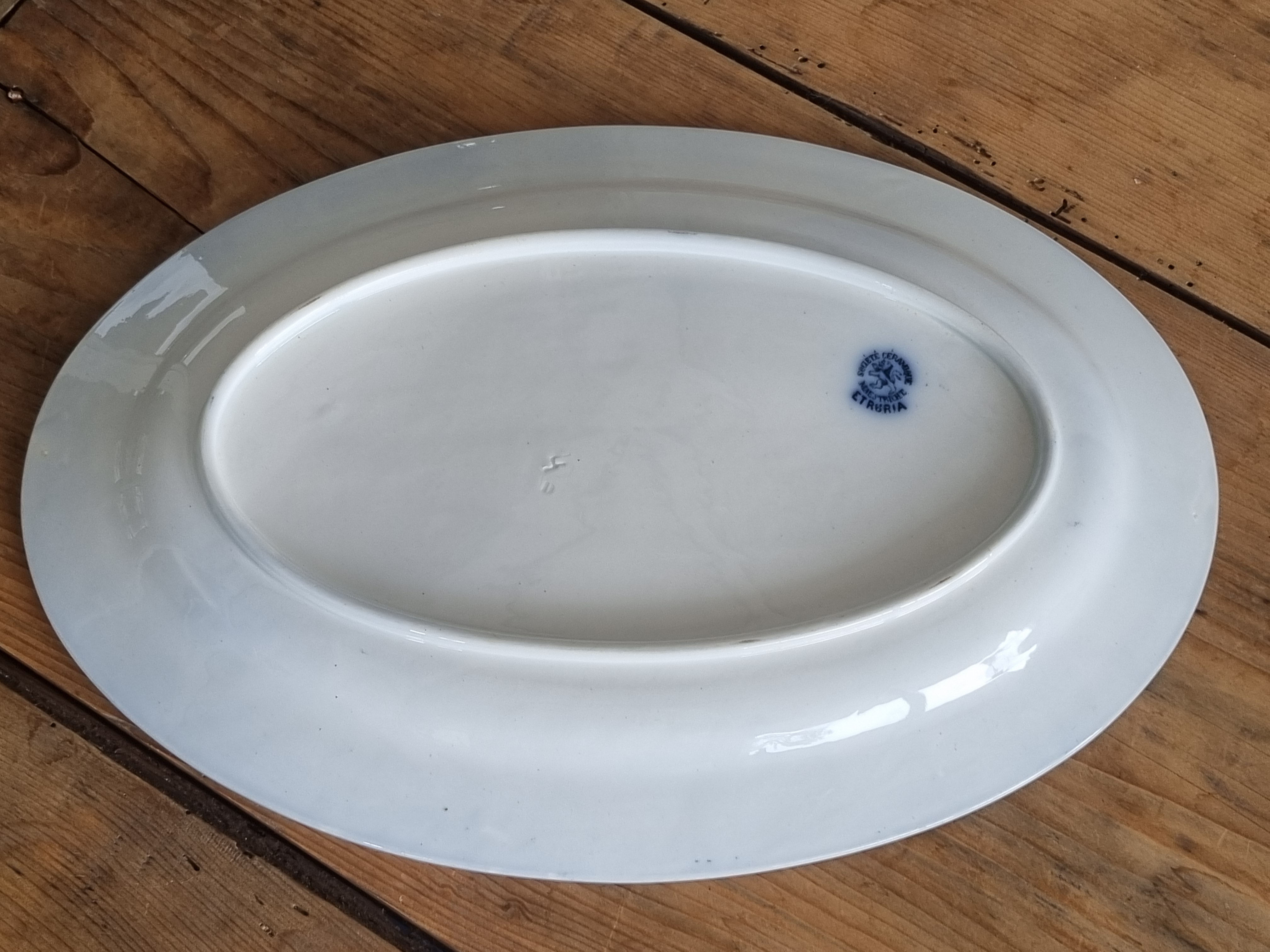 Societe Ceramique Etruria vloeiblauw ovale schaal 39 cm