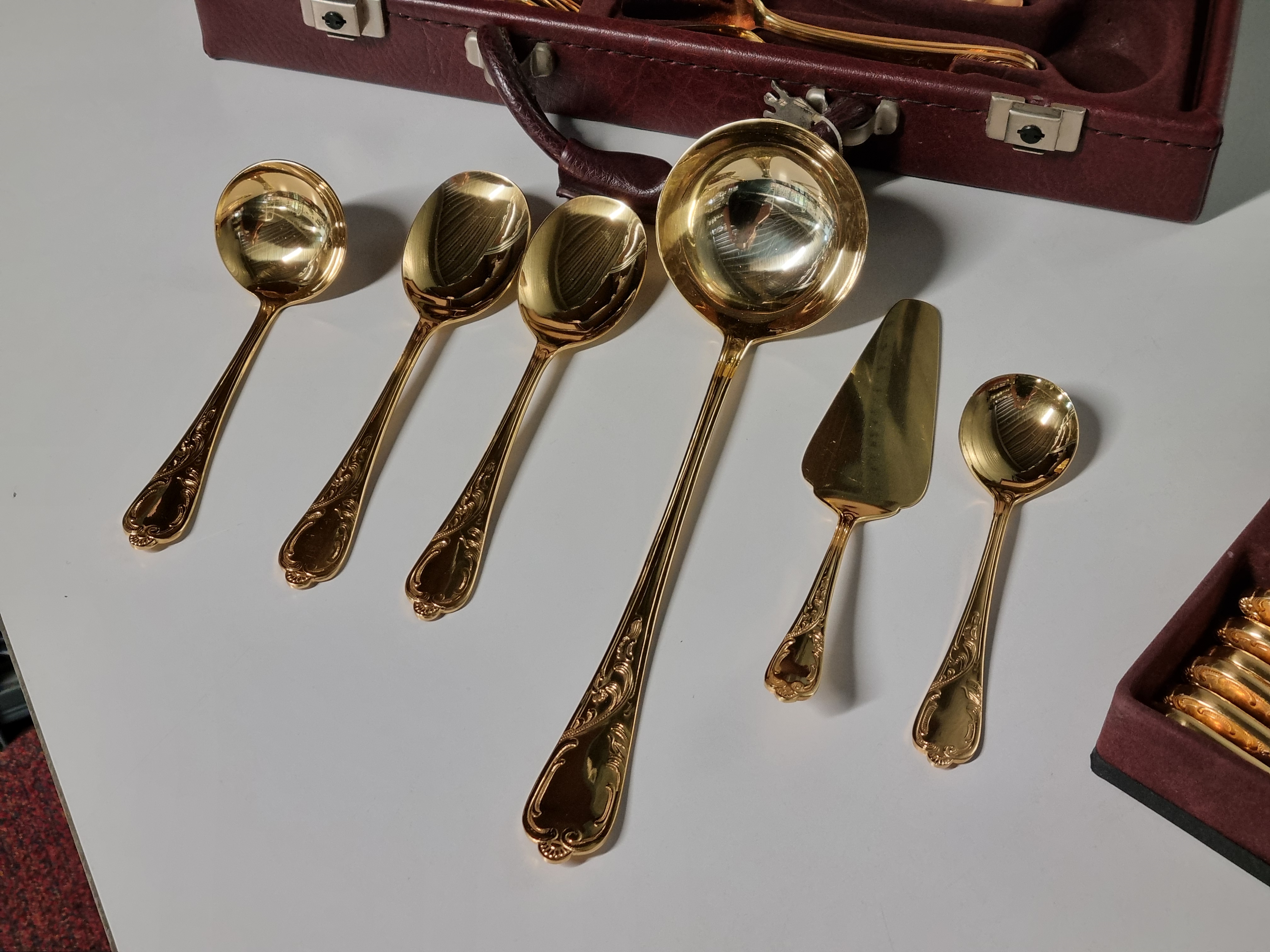 Bestekset Solingen 18/10 23/24 Karat Hartvergoldet 12 personen 72 delen