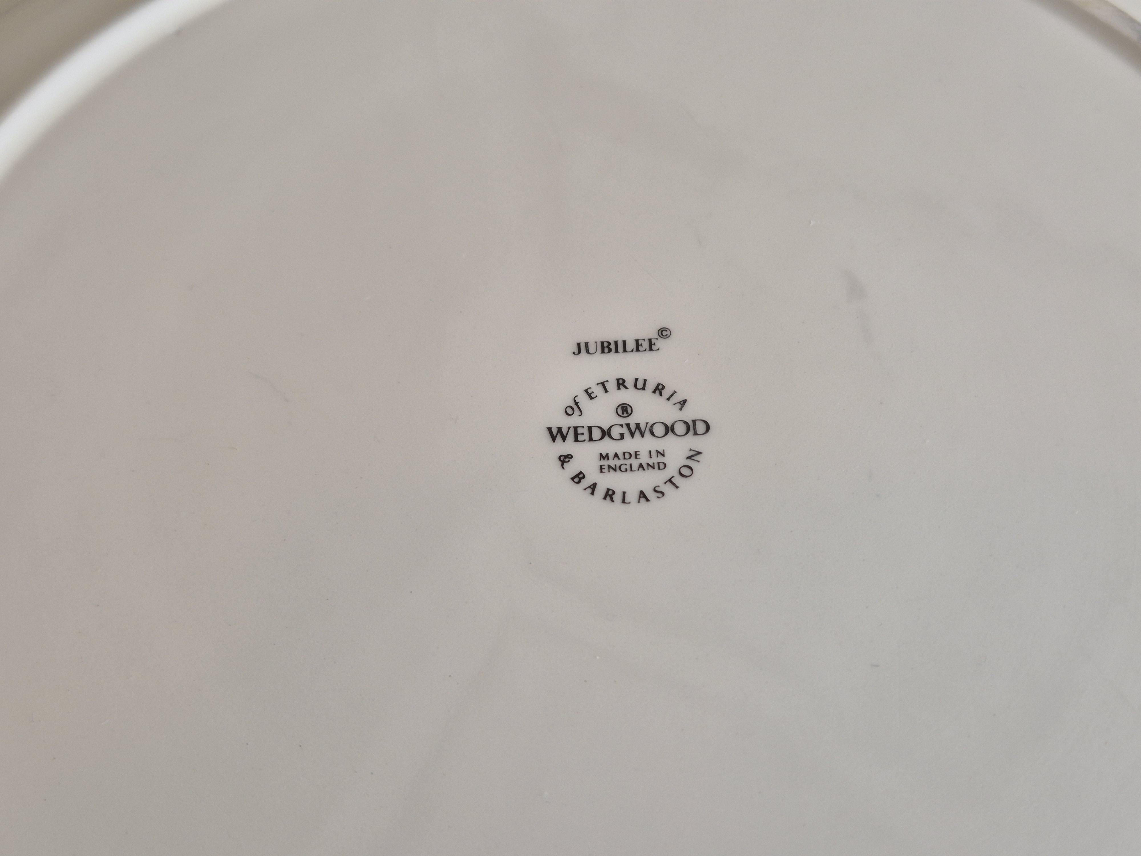 Wedgwood Edme Jubilee Goudrand Gebakschaal 32 cm