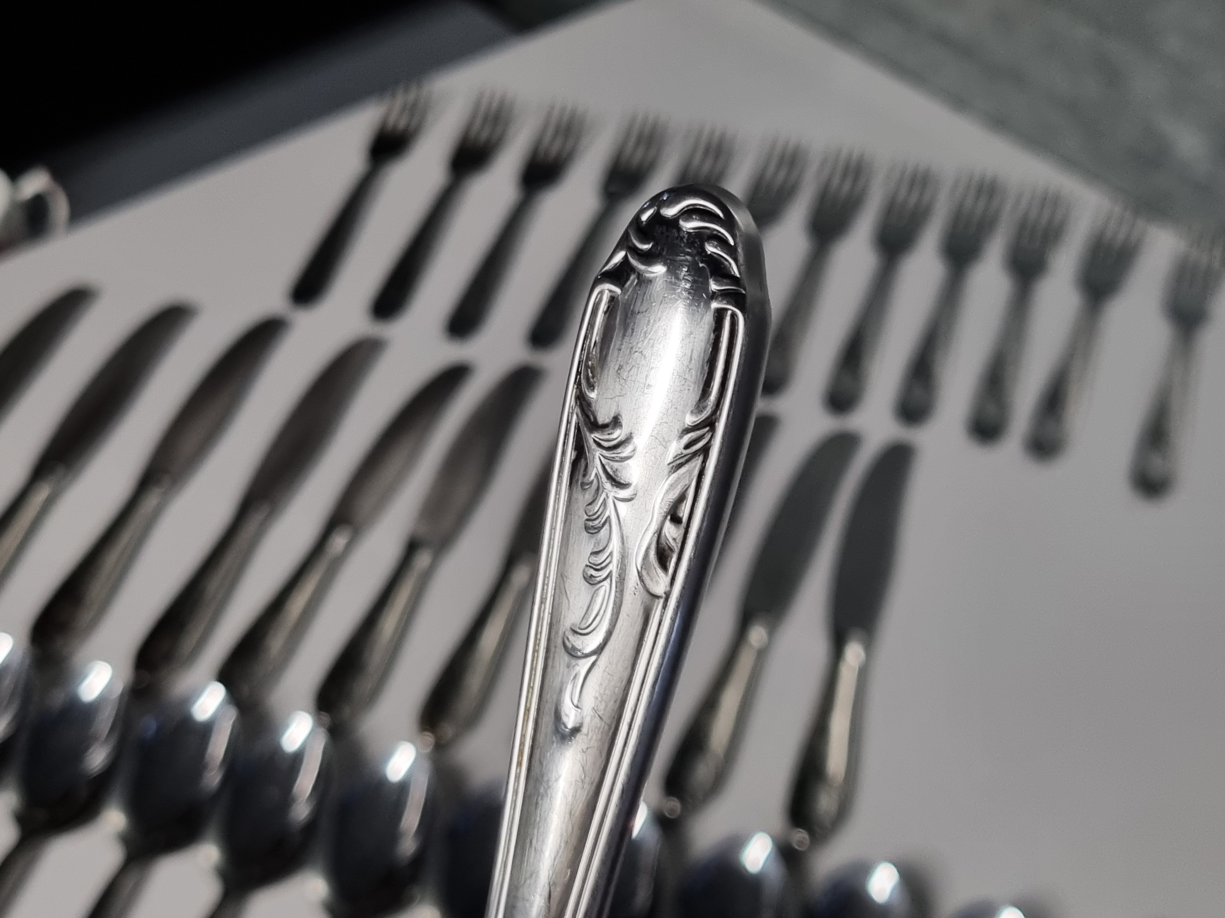 Verkocht = Bestekset Gallo Inox 12 personen 36 delen