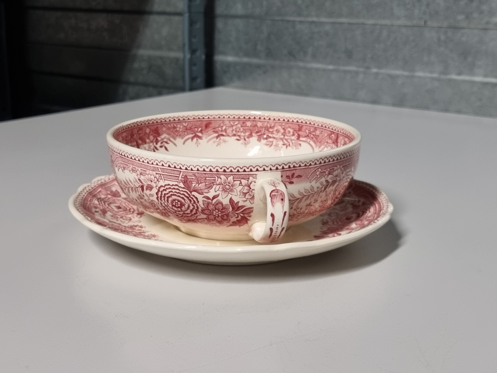 Villeroy en Boch Burgenland rood Soepkom (rond oortje) op onderschotel