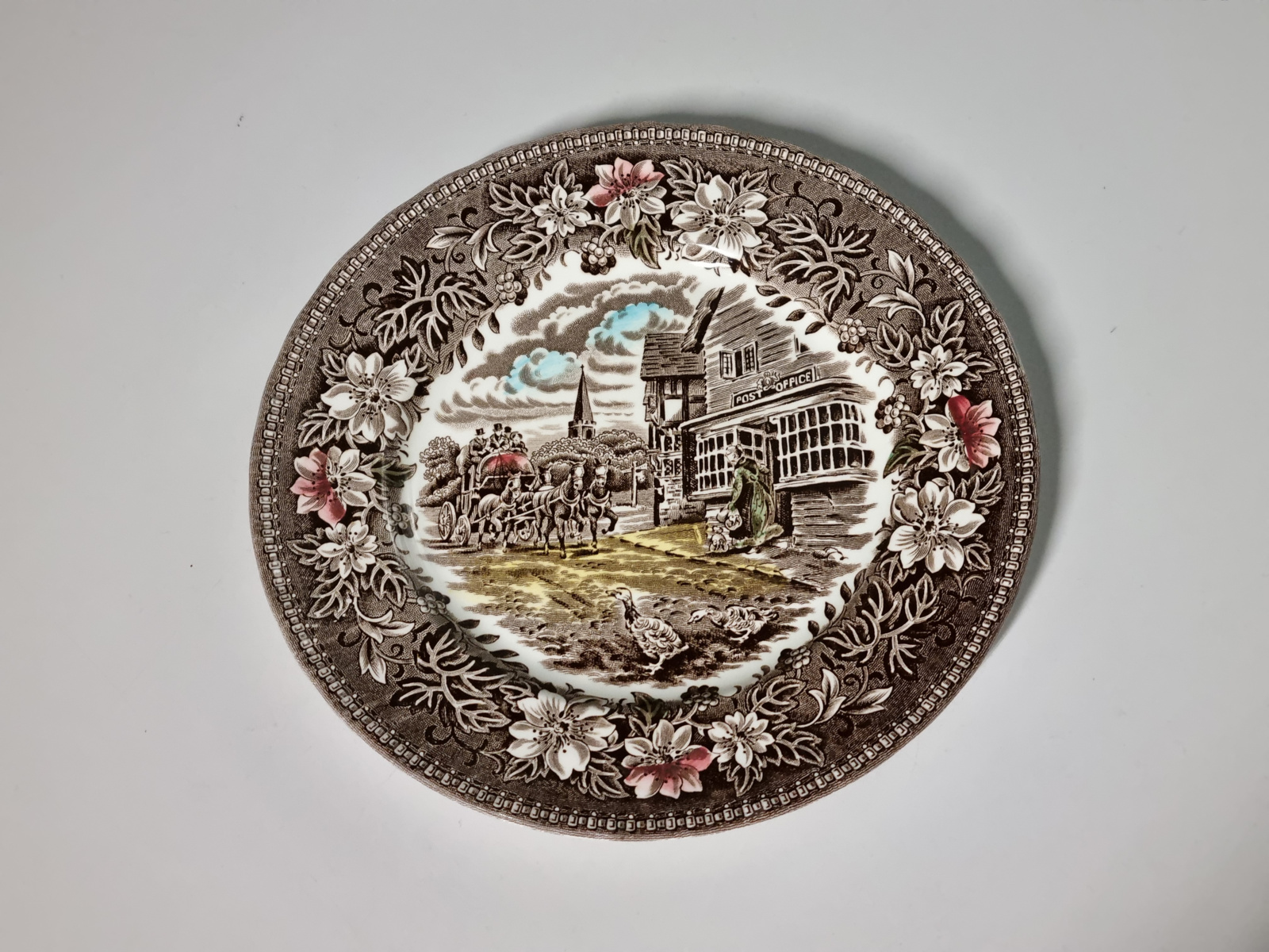 Engels bruin Royal Tudor Ware Coaching Taverns ontbijtbord 20 cm