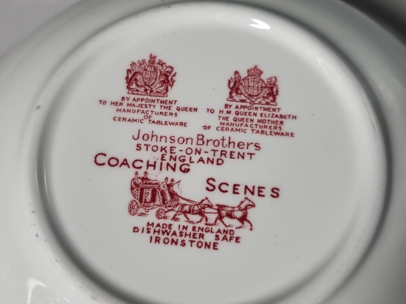 Engels rood Johnson Brothers Coaching Scenes hoge ronde schaal 21 cm