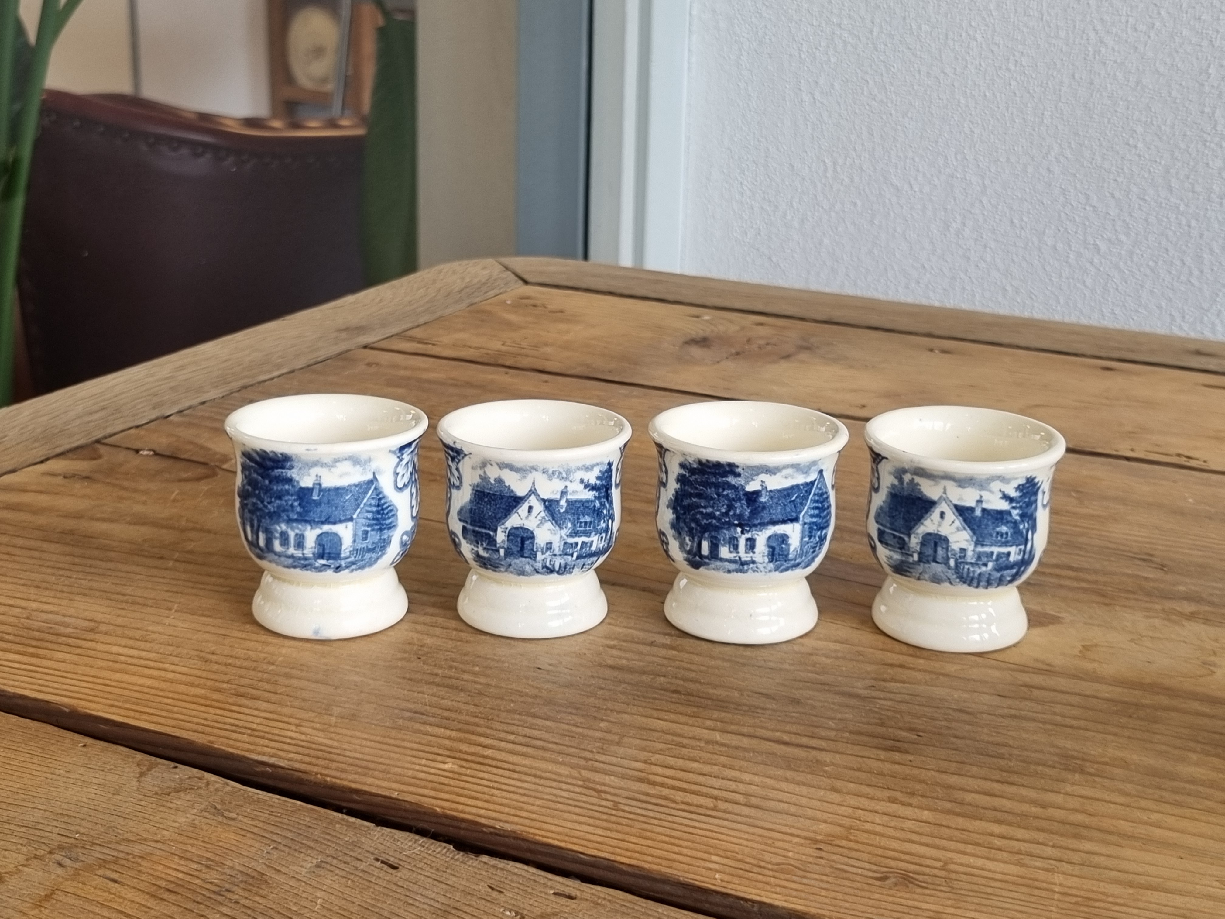 Boerenhoeve blauw Societe Ceramique set 4x eierdopje