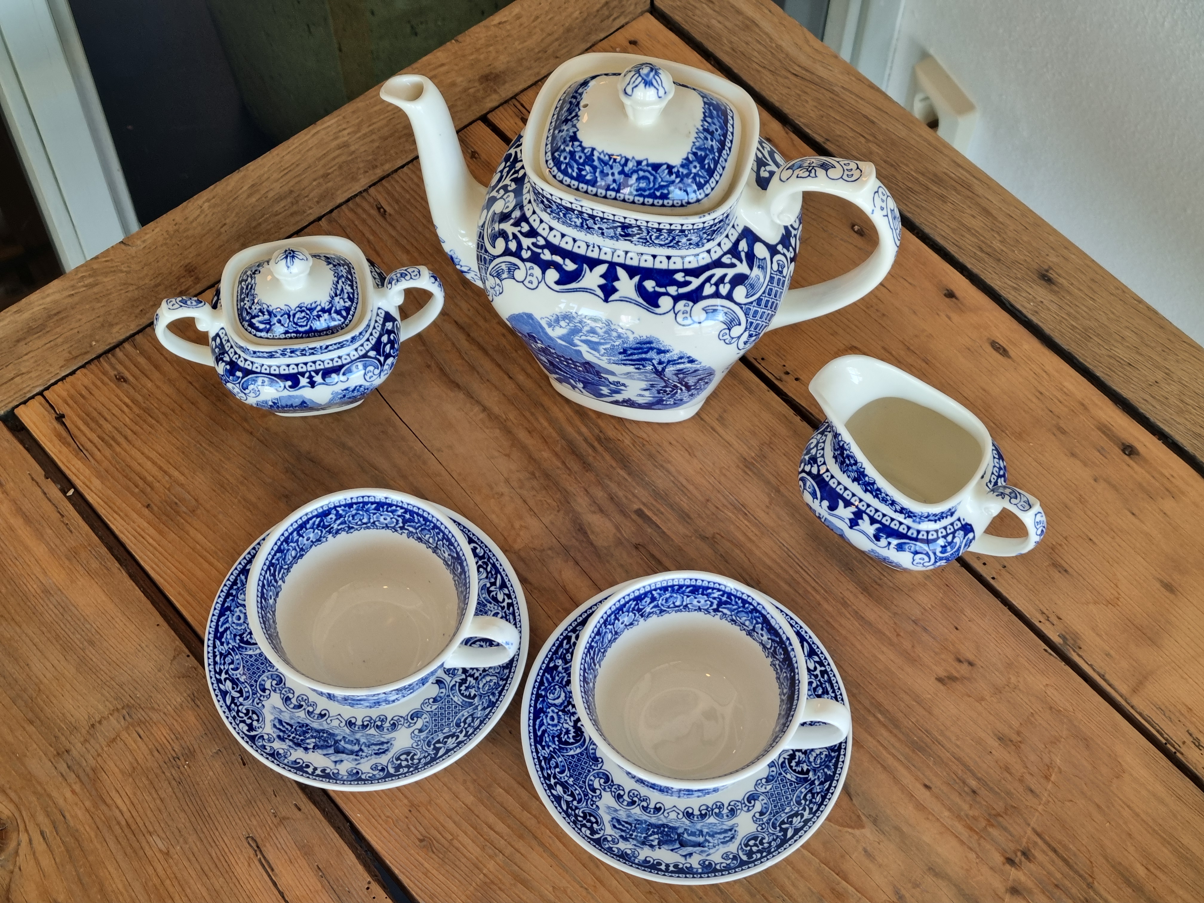Regout Castillo Old England Cambridge blauw chocoladestel theestel voor 2 personen