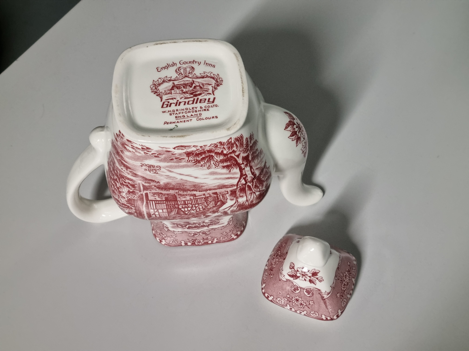Engels rood Grindley Country Inns koffiepot theepot 18,5 cm