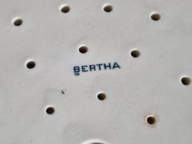 Petrus Regout Bertha petrol groen Visbord met treef 37,5 cm