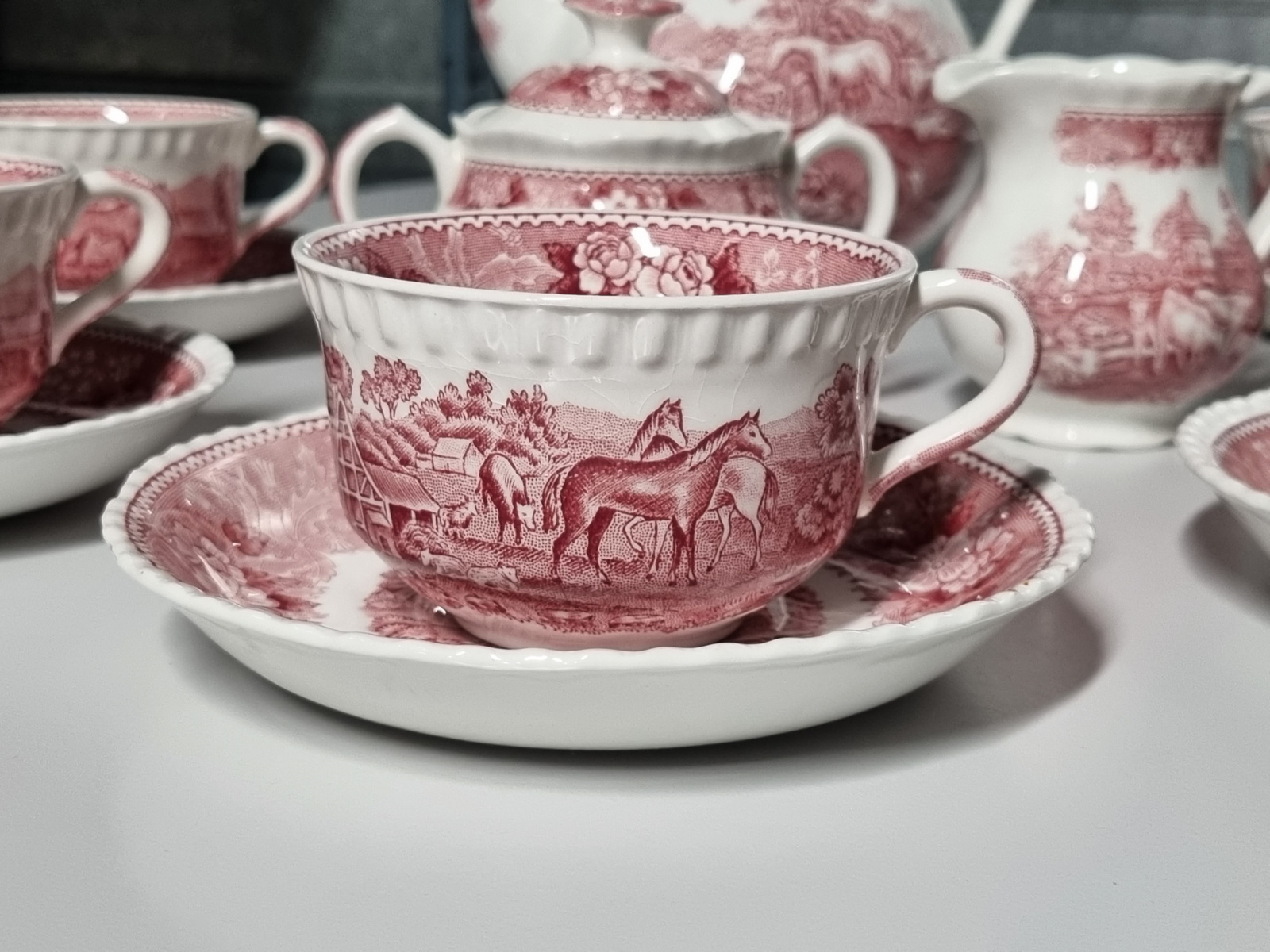Engels rood Wedgwood Adams English Scenic koffieservies 6 personen (recht randje)