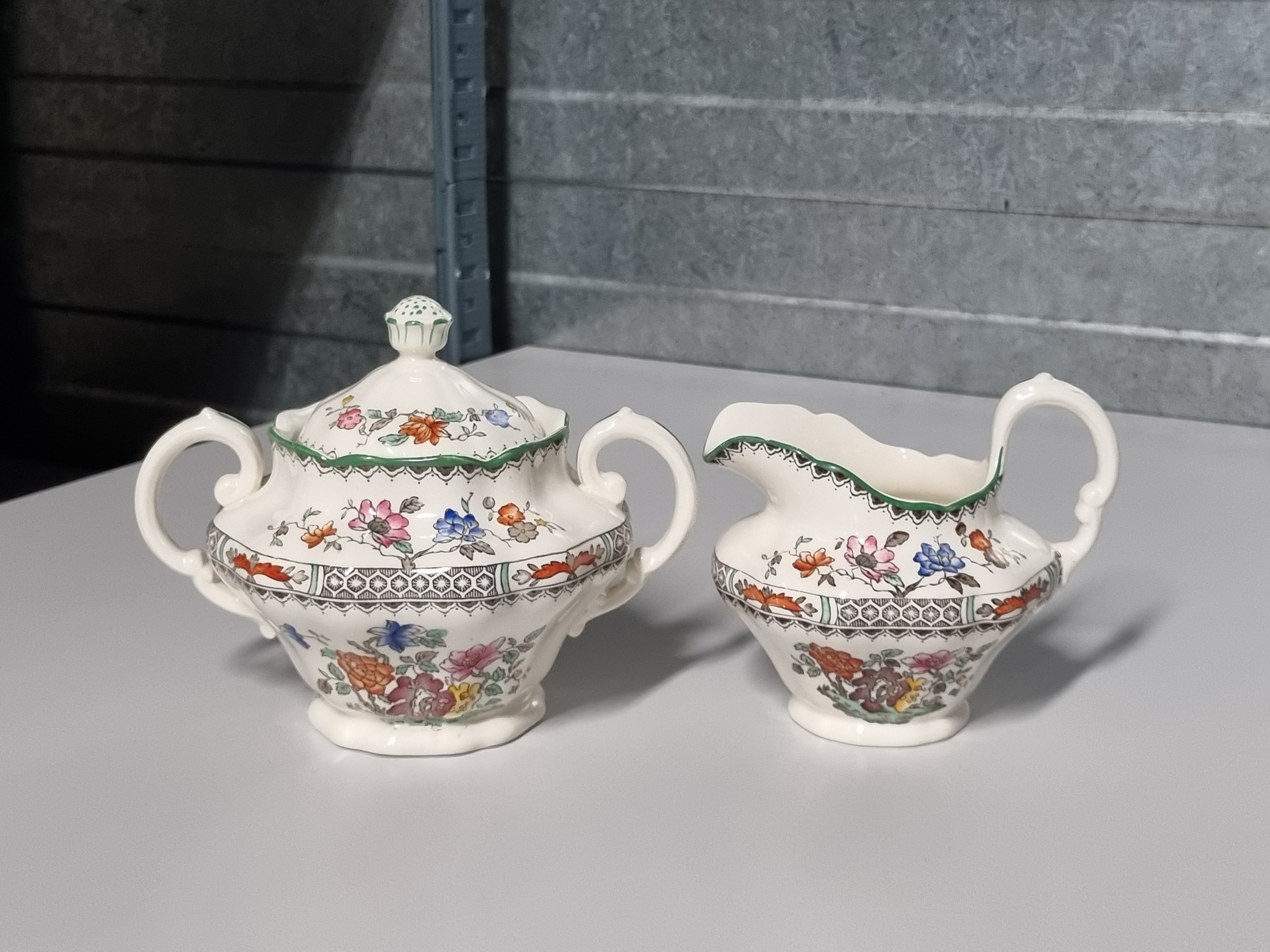 Engels Spode Copeland Chinese Rose roomstel