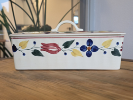 Verkocht = Boerenbont 417 Societe Ceramique Cakedoos